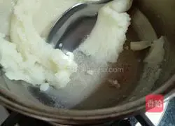 Illustration of how to make lightning puffs 8