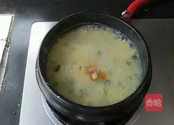 Illustration of how to make sea cucumber and millet porridge 10