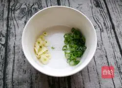 Illustration of how to steam clams with wine 4