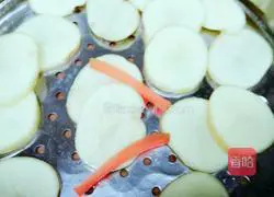 Illustration of how to make cartoon animal mashed potatoes 2