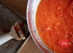 Illustration of making homemade Italian tomato sauce 5