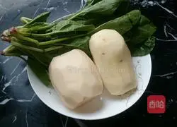 Illustration of the innovative version of boiled short crispy pork 1