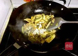 Illustration of how to make stir-fried shredded eggplant 7