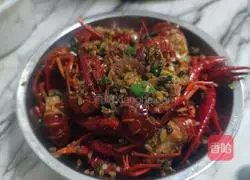 Illustration of how to make garlic crayfish 11