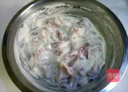 Illustration of how to make fried crispy pork 7