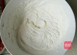 Strawberry Cream Cake Roll Recipe Illustration 18