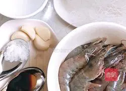 Illustration of how to make rich shrimps with blooming flowers 1