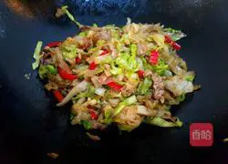 Illustration of Stir-fried Spring Pancakes with Cabbage and Shredded Pork 14