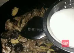 Illustration of how to make spicy chicken with mushrooms 5