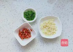 Illustration of how to make steamed scallop meat with garlic vermicelli 3