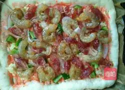 Illustration of how to make shrimp pizza 9