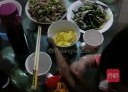 Illustration of four dishes (mushrooms and green vegetables, steamed eggplant, baby cabbage, fried octopus with green pepper) 5