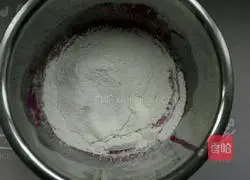 Pitaya cream cake roll recipe 4