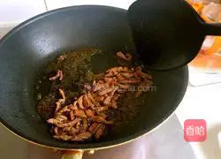 Illustration of how to make spiral pasta 6