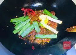 Illustration of how to make sauce-flavored chicken feet 6