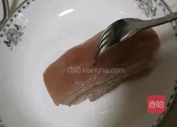 Illustration of how to make crispy pork belly 3