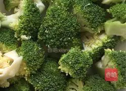 Illustration of how to make sea cucumber with abalone juice 2