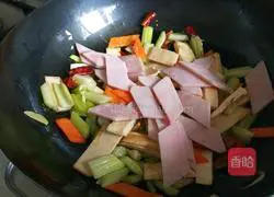 Illustrations of creative northern stir-fried five dishes 11