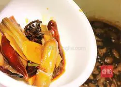 Sichuan Style - Braised Carrot Sausage Illustration 17