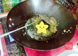 Illustration of how to make beef dandan noodles hot pot 2