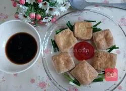 Illustration of how to make fried stinky tofu 4