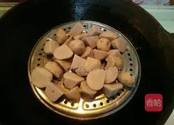 Illustration of how to wrap yu head in tomato sauce 3