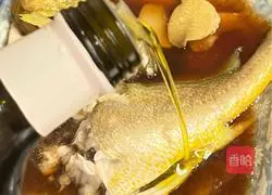 Steamed Illustration of how to make yellow croaker 4