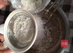 Illustration of how to make a simple rice cooker chocolate cake once you learn it 5