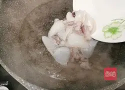 Illustration of how to make sour bamboo shoots and cuttlefish larvae 3