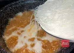 Illustration of how to make Scallop, Shrimp, Squid and Vermicelli Hot Pot 13