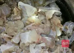 Illustration of how to cook bullfrog 1