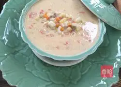 Illustration of improved borscht soup with rice cakes 6