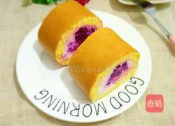 Illustration of how to make dragon fruit cream cake roll 16