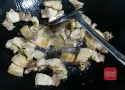 Illustration of how to make Hunan-style rice dumplings with meat covered 7