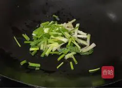 Illustration of how to make salt and pepper shrimp 1