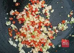 Tamarind Illustration of how to copy hands 11