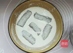 Illustration of how to make crispy dry-fried hairtail 9