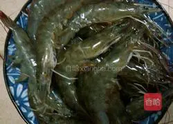 Stir-fried cucumber and cashew nuts Illustration of how to make shrimps 1