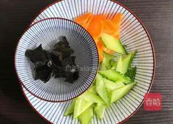 Illustration of how to make stir-fried pork liver 3