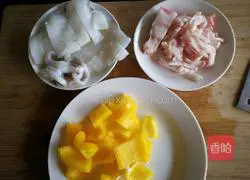 Illustration of how to make fried white rice cake with cuttlefish 3