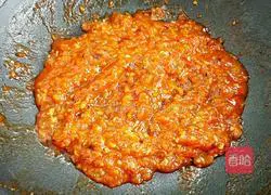 Illustration of how to make Italian tomato sauce 8