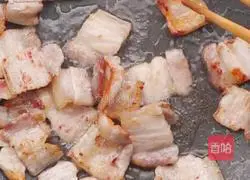 Illustration of how to make stir-fried pork with potatoes 2
