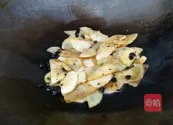 Illustration of how to make soy onion and potato slices 7
