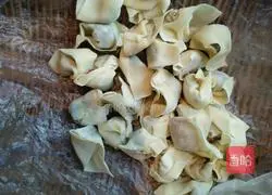 Illustration of how to make Xianxiang Chaoshou 1