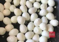 Illustration of making sweet and sour quail eggs 3