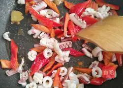 Illustration of how to stir-fry squid 8