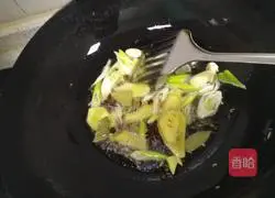 Exclusive illustration of stewed carp 3