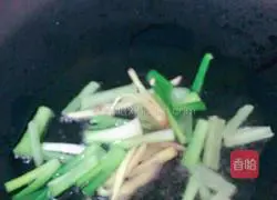 Illustration of how to make shrimps in tomato sauce 3