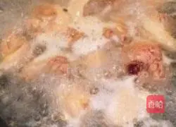 Illustration of Sichuan Sour Radish and Duck Soup 2