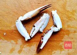 Onion and ginger Illustration of how to cook swimming crab 5